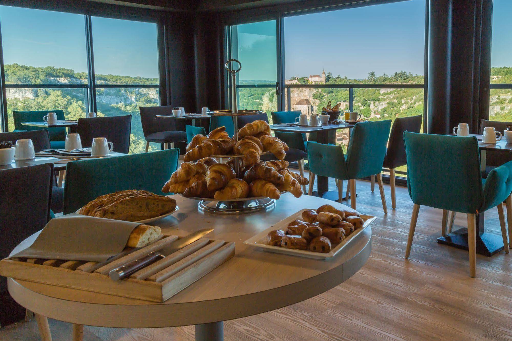 Logis - Le Belvedere - 2 Etoiles Et Restaurant 2*